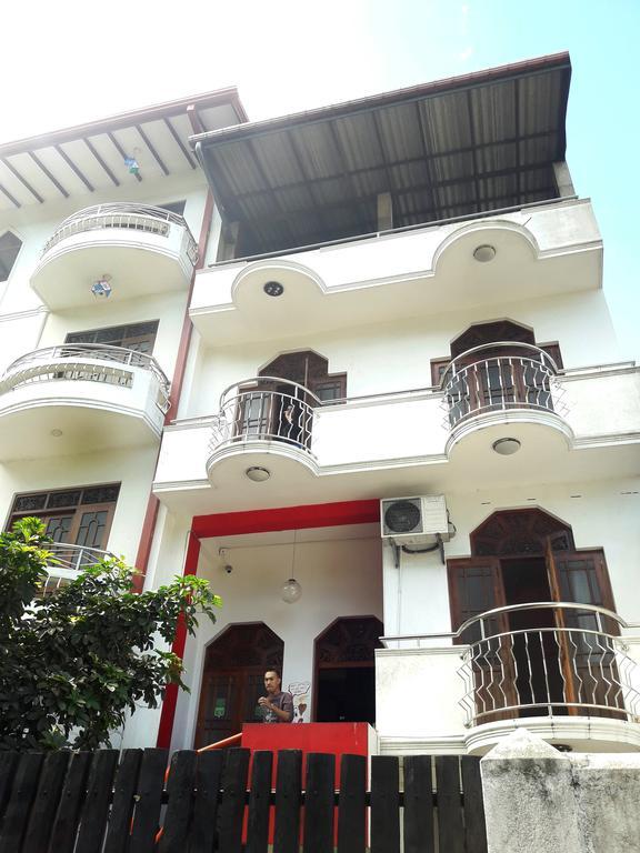 Kandy Walkers Hostel Tennekumbura Exterior foto